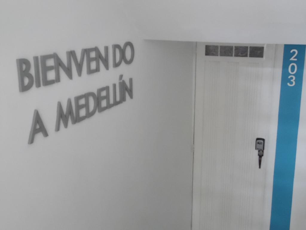 Amoblados Medellín Laureles Apartamento Exterior foto